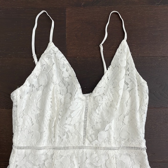 ASTR The Label- Lattice Inset Lace Dress in White - Size XS - Picture 5 of 9